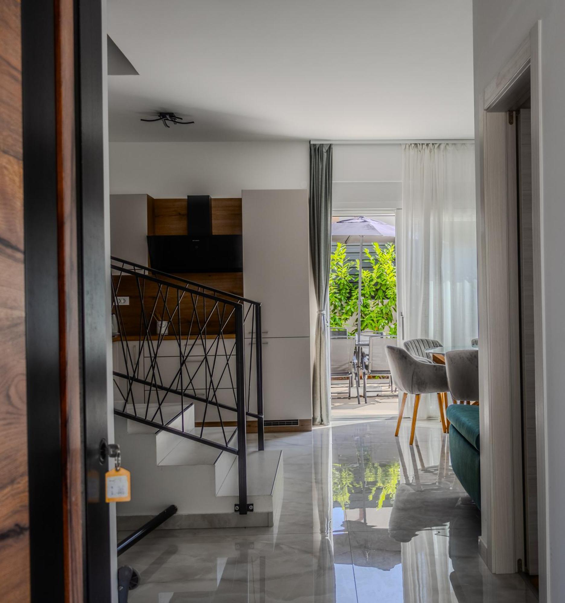 Villa David With Private Parking